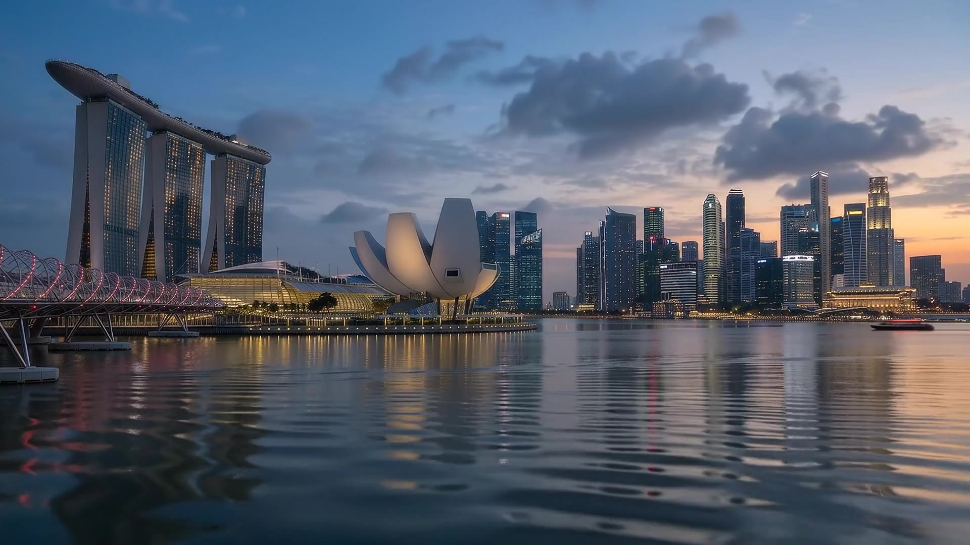 Marina Bay, Singapore, at dusk